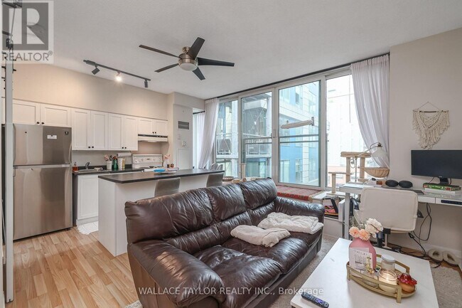 Building Photo - 50 Camden St