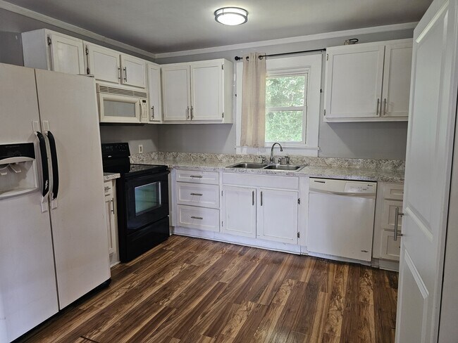 Foto del edificio - 4404 Wells Rd SW