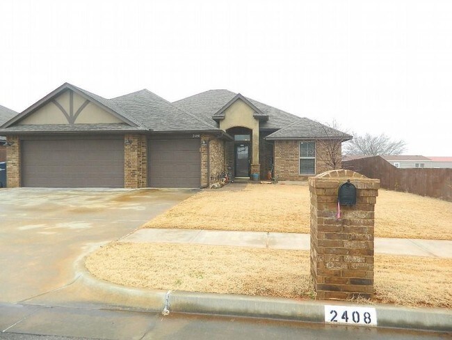 Beautiful 4 Bedroom Home With Storm Shelter House For Rent In