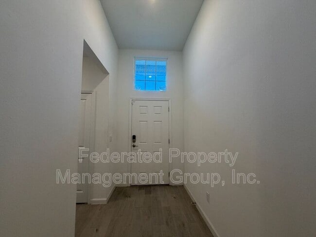 Building Photo - 2993 Crossfield Dr