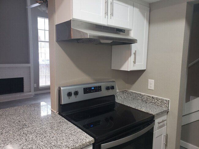Foto del edificio - 2621 San Sabastian Cir