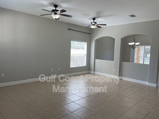 Building Photo - 5210 Levi Ln
