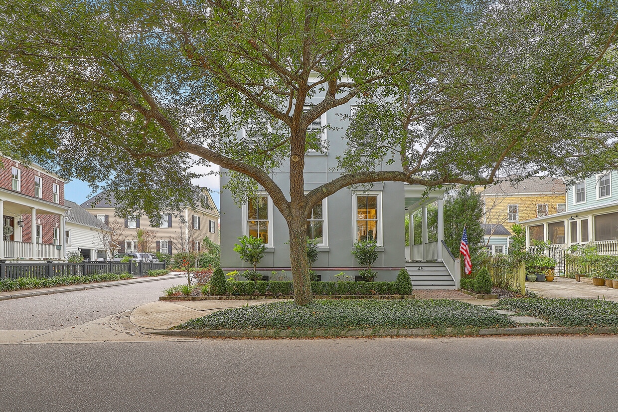 Fully Furnished Home in I'On House for Rent in Mount