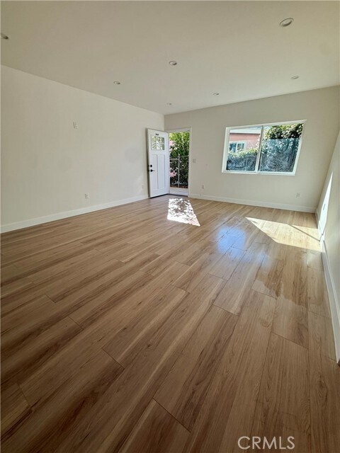 Foto del edificio - 20407 Strathern St