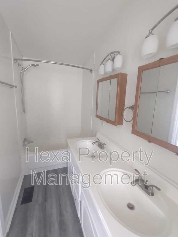 Foto del edificio - 2511 Farm to Market 646 Rd N