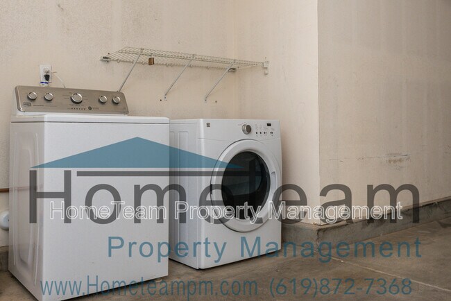 Foto del edificio - 1453 Levant Ln