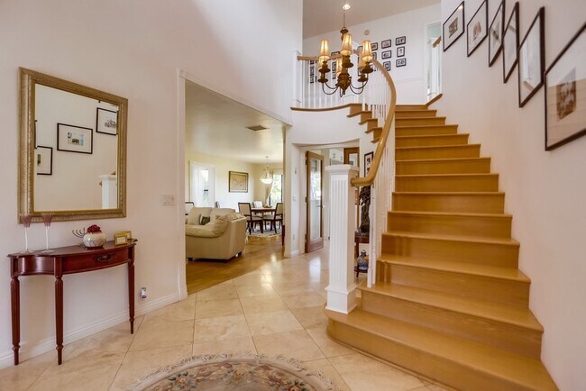 Foto del edificio - Beautiful La Jolla Alta Home!