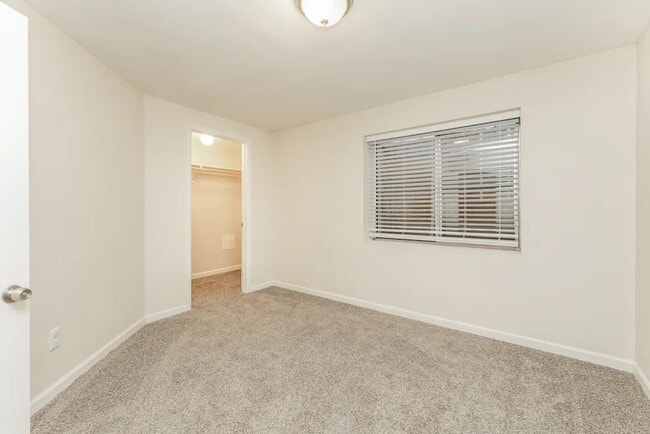 Building Photo - 3421 Birnamwood Dr