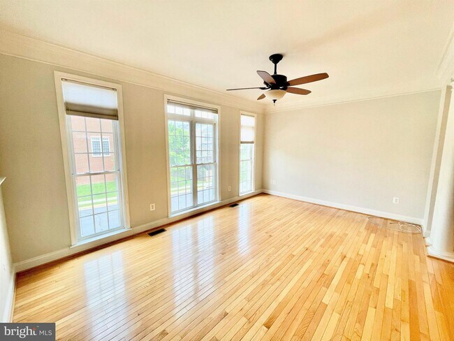 Building Photo - 5476 Serviceberry St
