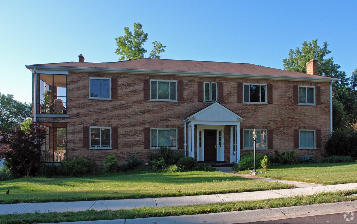 Primary Photo - 1613 Saint Anthony Dr