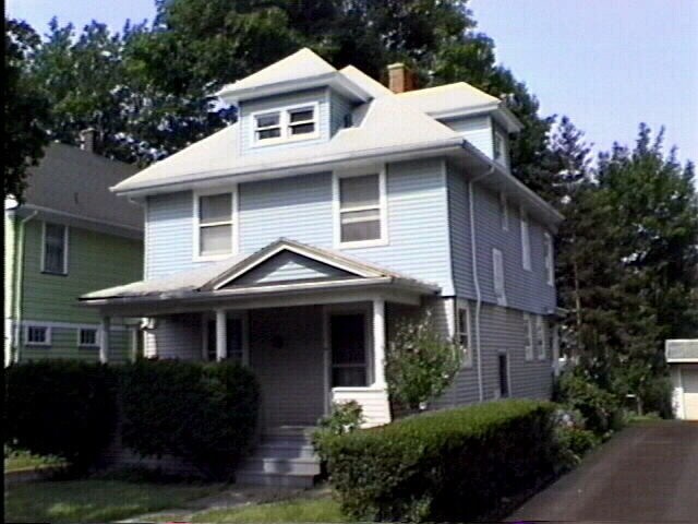 Primary Photo - 19 Berry St