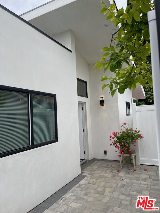 Foto del edificio - 4524 Mammoth Ave
