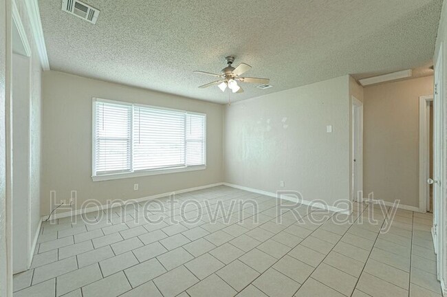 Foto del edificio - 734 NW 31st St