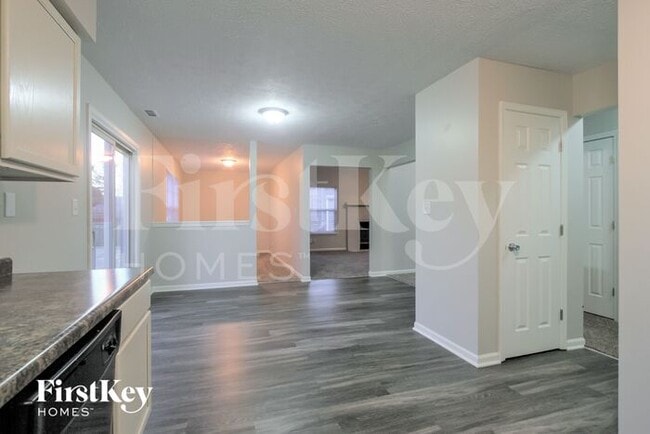 Building Photo - 1547 Doe Ln