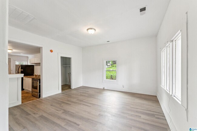 Building Photo - 4405 12th Ct
