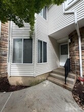 Building Photo - 1034 Schmidt Ln