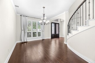 Building Photo - 2822 Juniper Pines Ln