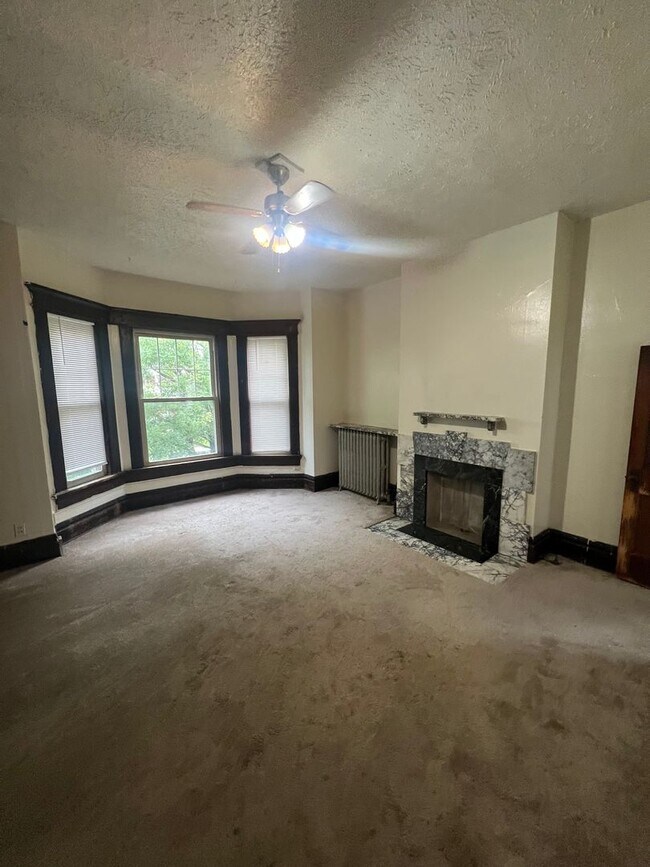 Foto del edificio - 348 E 14th Ave