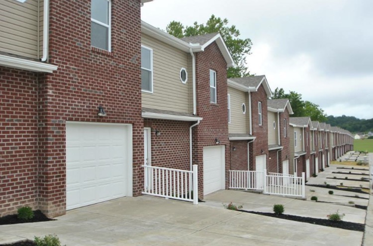 Primary Photo - Townhouses of BB Way