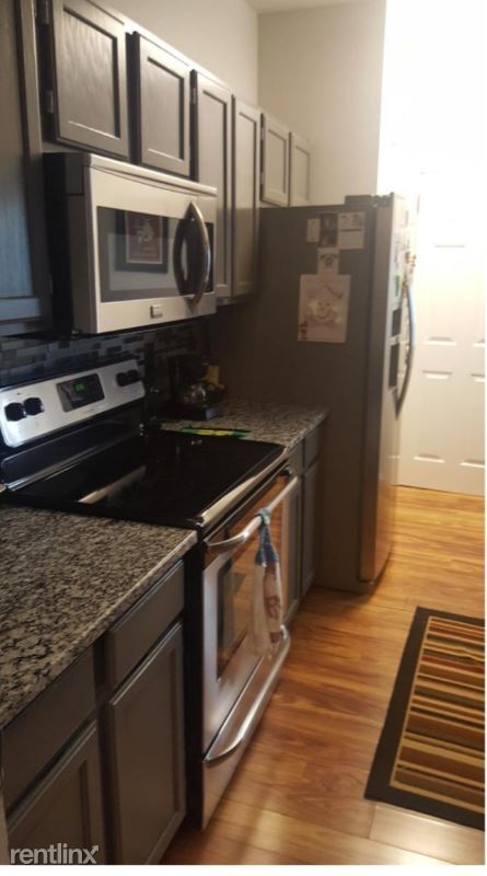 Building Photo - 2 br, 2 bath Condo - 303 laurel hill drive