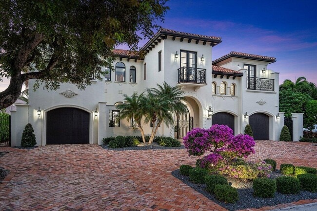 Building Photo - 591 Phillips Dr