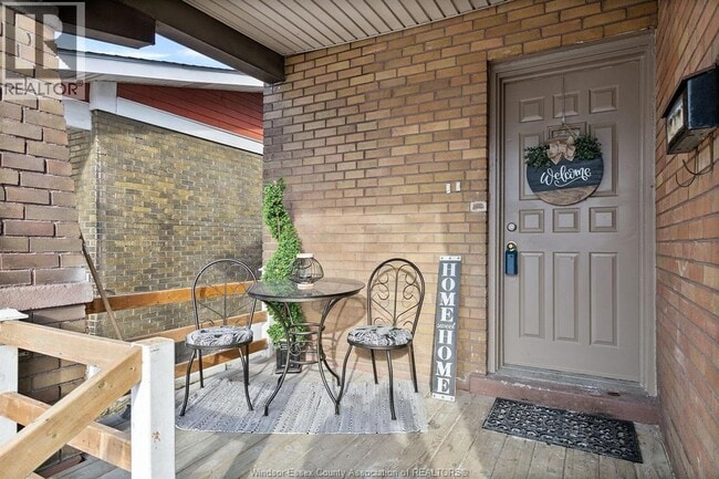 Photo du bâtiment - 1704 Mercer St