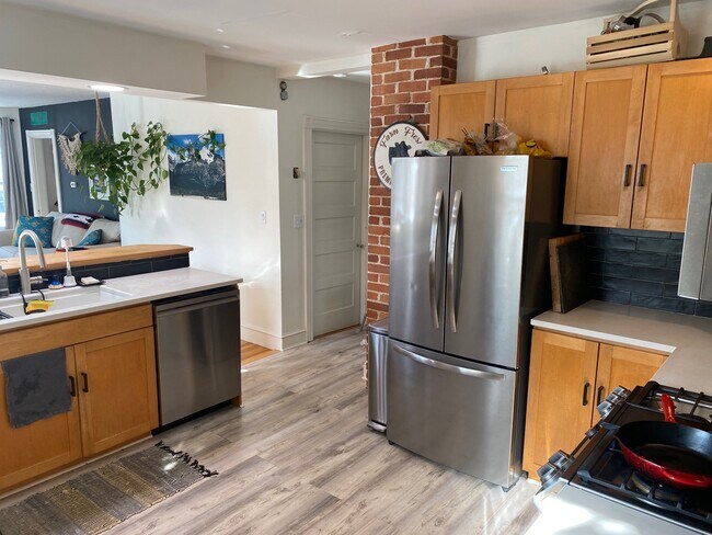 Foto del edificio - 103 Beacon St