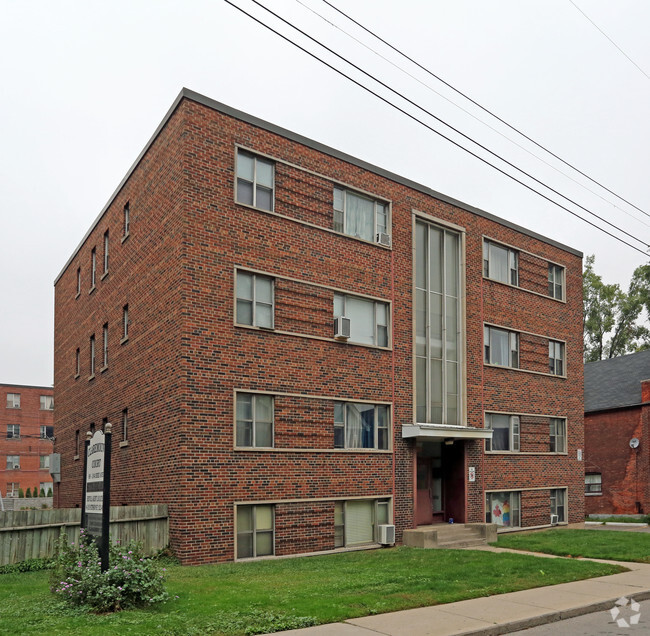 Photo du bâtiment - Claremount Court