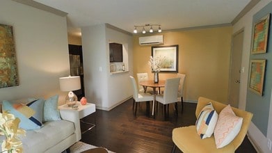 The Avenue Apartments In Highlands Rentals Louisville Ky 1br 1ba 550 Sf The Avenue Apartments In Highlands