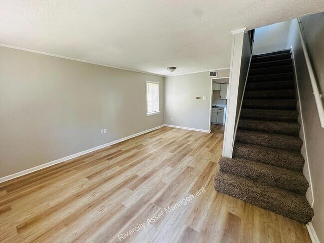 Building Photo - NEWLY RENOVATED HOME IN 38106, SECTION 8 F...