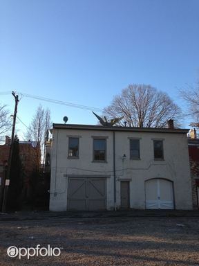 Building Photo - 810 Dayton St