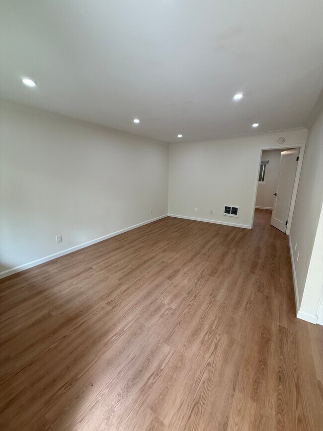 Foto del edificio - 3911 Oregon St