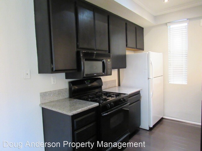 Building Photo - 2 br, 2 bath House - 2811 WEST AVENUE K-12...