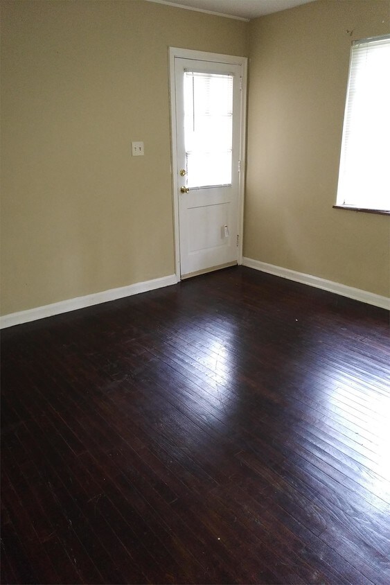 Foto del edificio - 750 S Chesterfield Rd