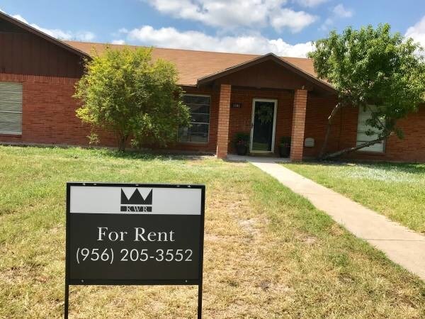 Building Photo - 1101 Lark Ave