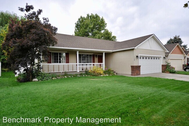 Building Photo - 5 br, 3 bath House - 1190 W Palouse Drive