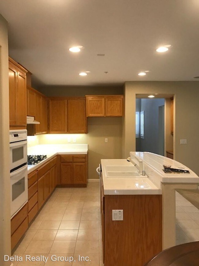 Building Photo - 4 br, 3 bath House - 408 Wetlands Edge