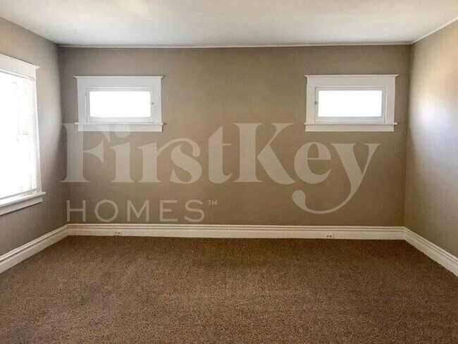 Foto del edificio - 2112 Lexa Dr