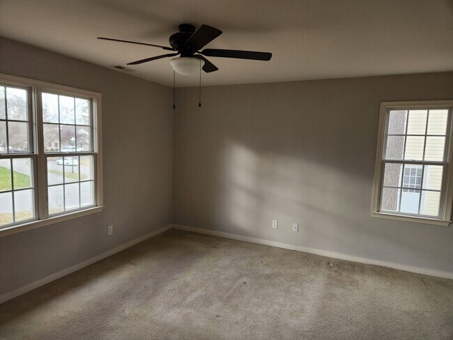 Foto del edificio - 3 Bed 2 Bath Rancher - Chesterfield-Bird H...