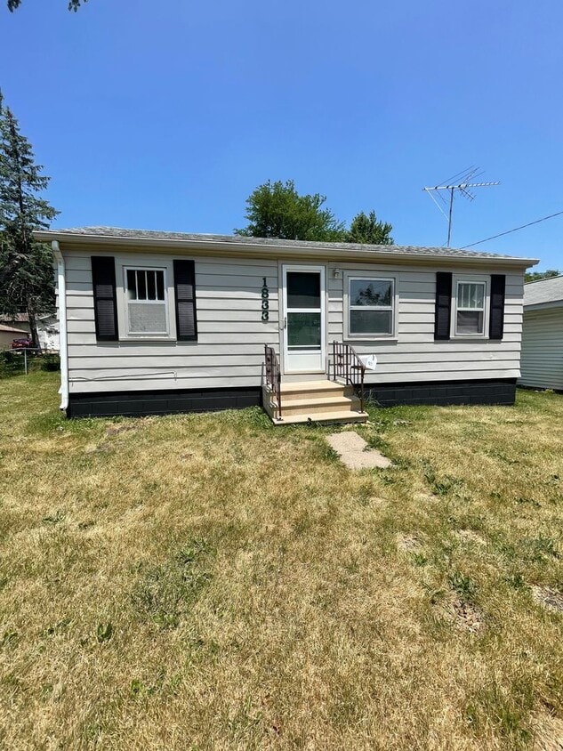Primary Photo - Cozy 2 Bedroom Home
