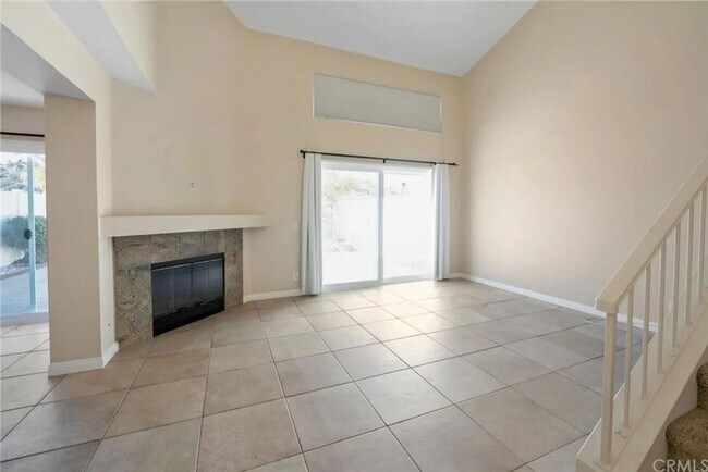 Building Photo - 1588 Elegante Ct