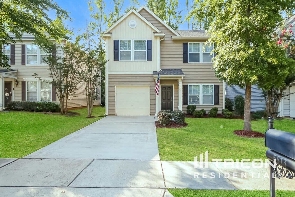 Foto principal - 5513 Idlewild Road N Charlotte NC