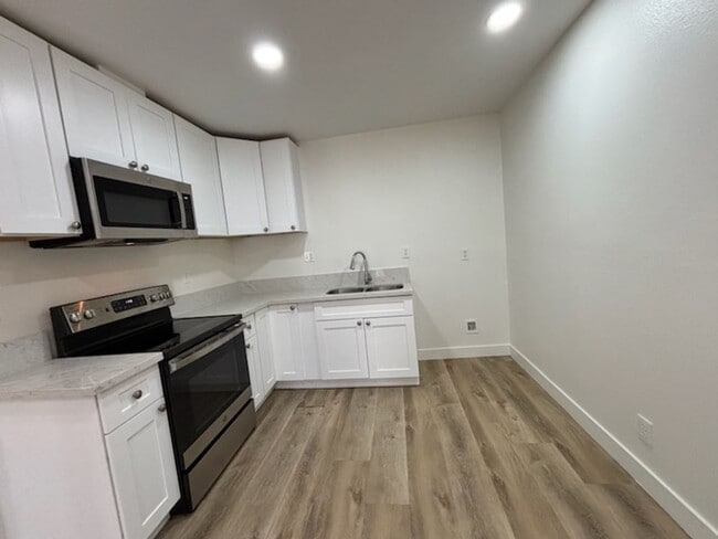 Foto del edificio - 4048 Tenth St