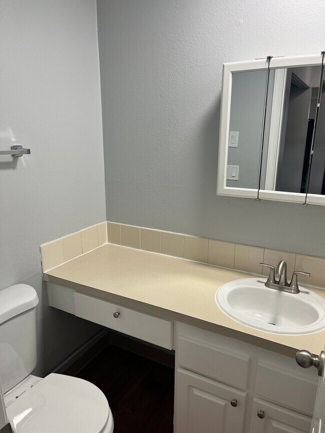 Medio baño - Capitol Gardens