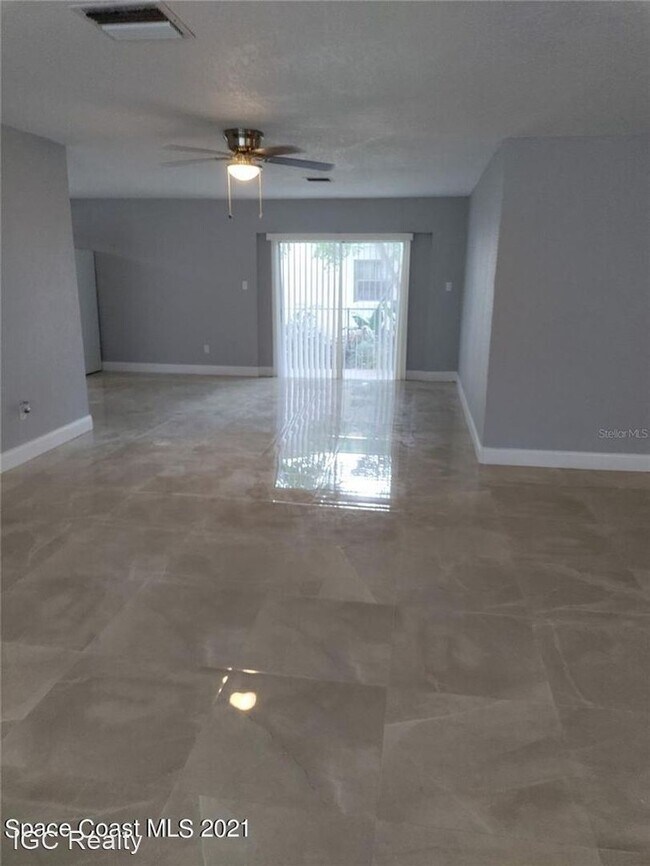 Foto del edificio - 3 br, 2 bath House - 1820 Barna Ave