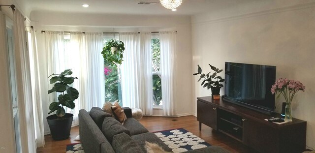 Foto del edificio - 2422 Alcazar st