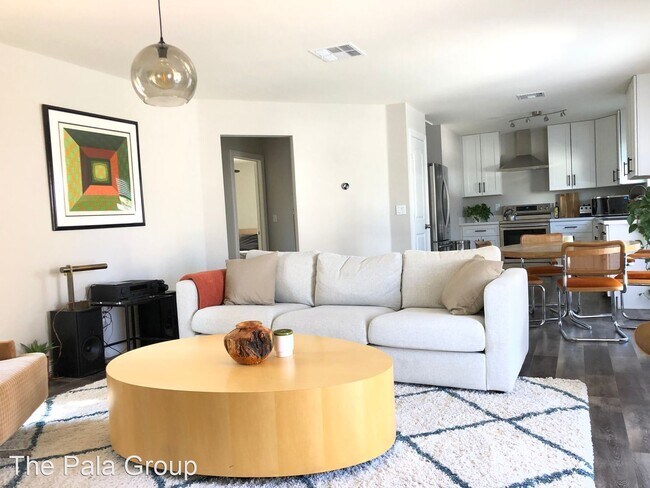Building Photo - 3 br, 2 bath House - 1050 Bracken Ave