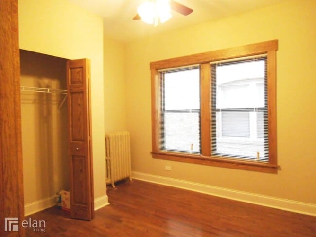 Building Photo - 1611 W Albion Ave