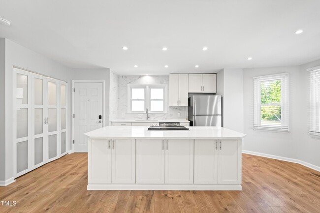 Foto del edificio - 1212 Pender St