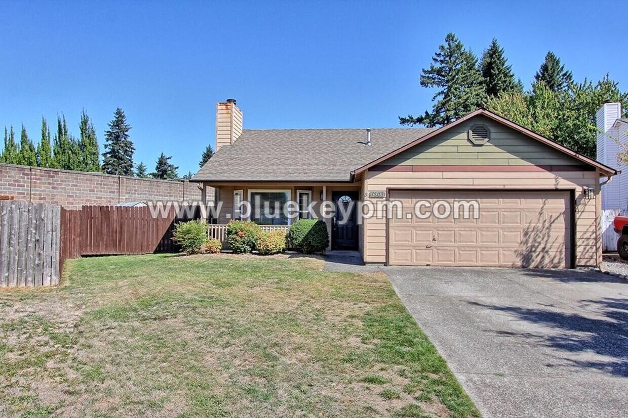 Primary Photo - 3 Bed, 2 Baths Home in Orchards Neighborho...